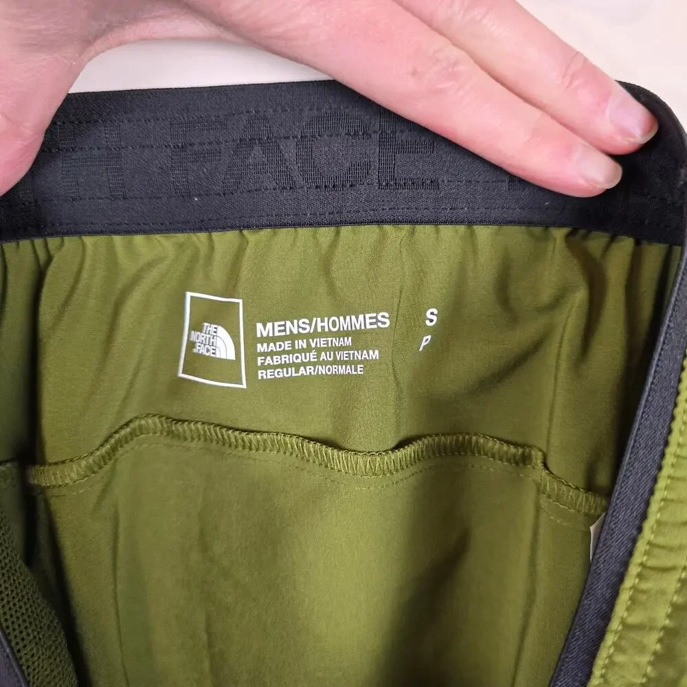 The North Face Mens Wander Short 2.0 Size S Forest Olive Green Pull On Elastic